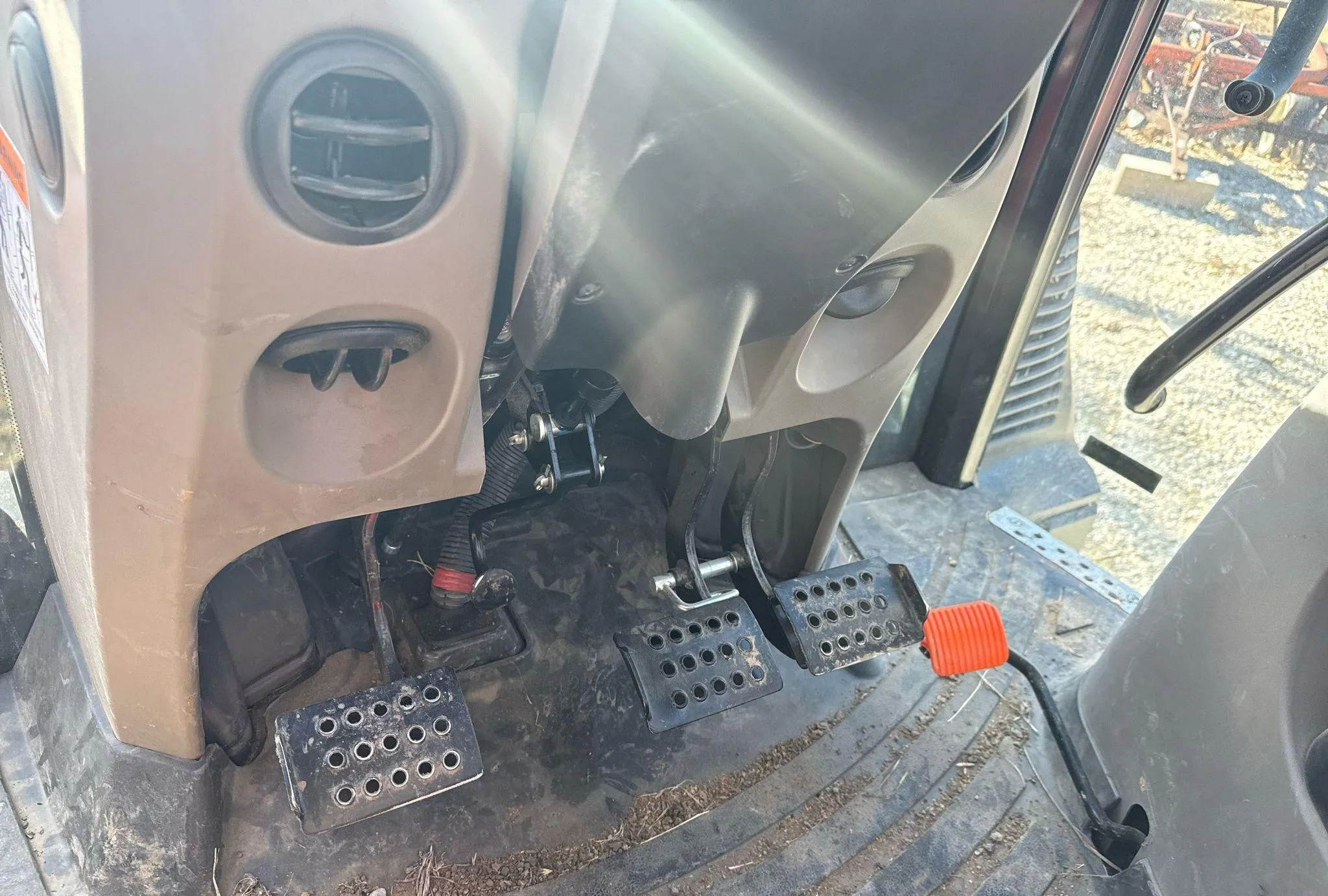 2017 Case IH Farmall 100C MFWD