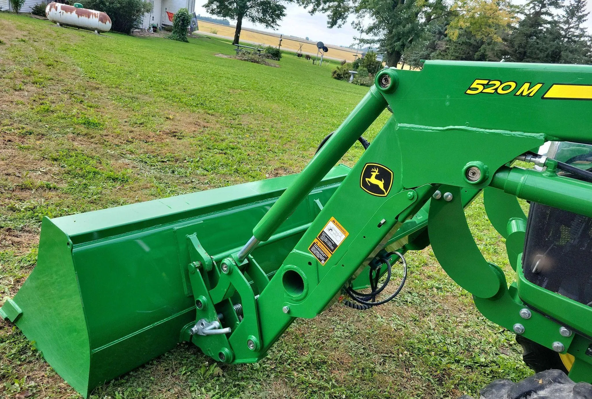 2015 John Deere 5075E MFWD