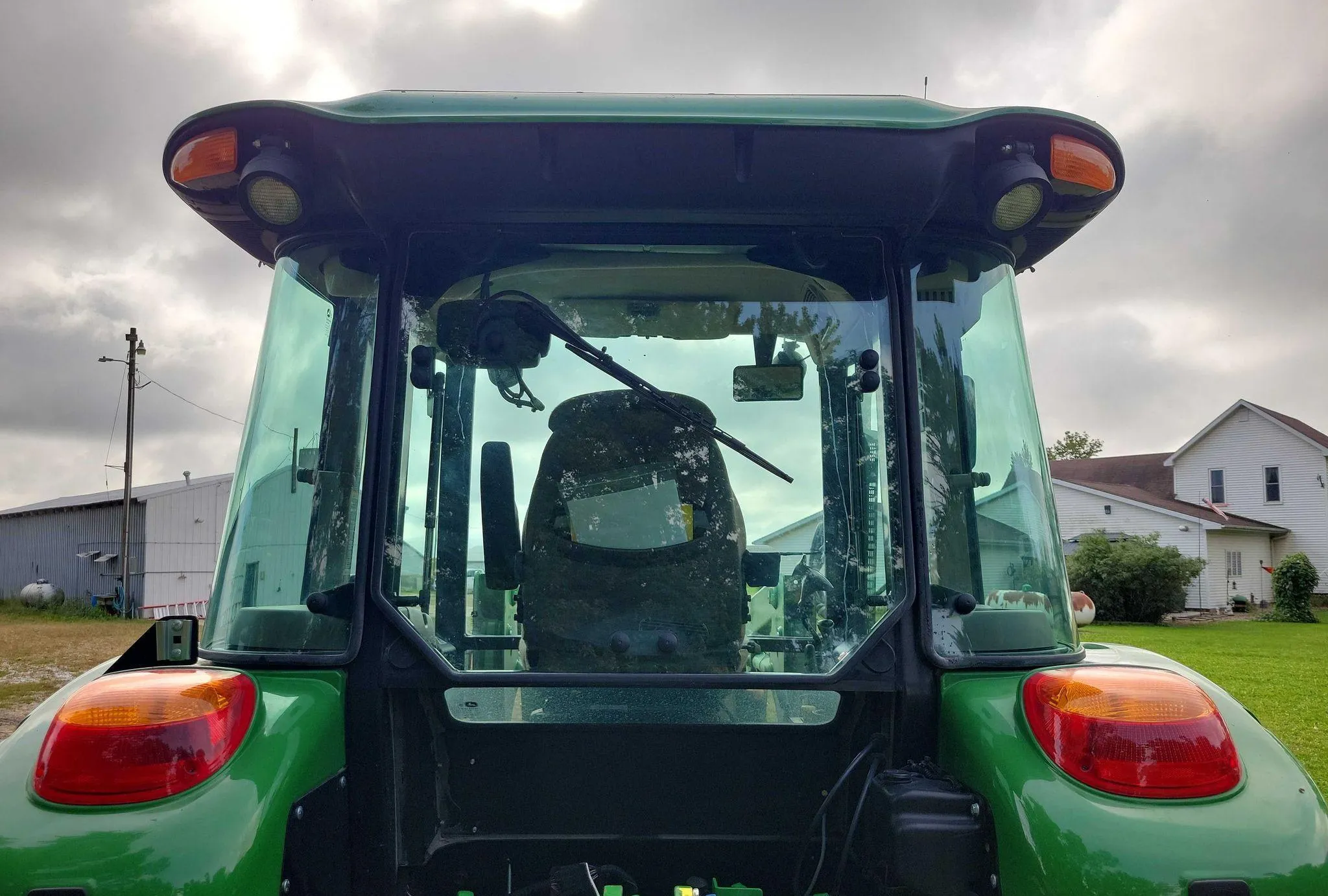 2015 John Deere 5075E MFWD