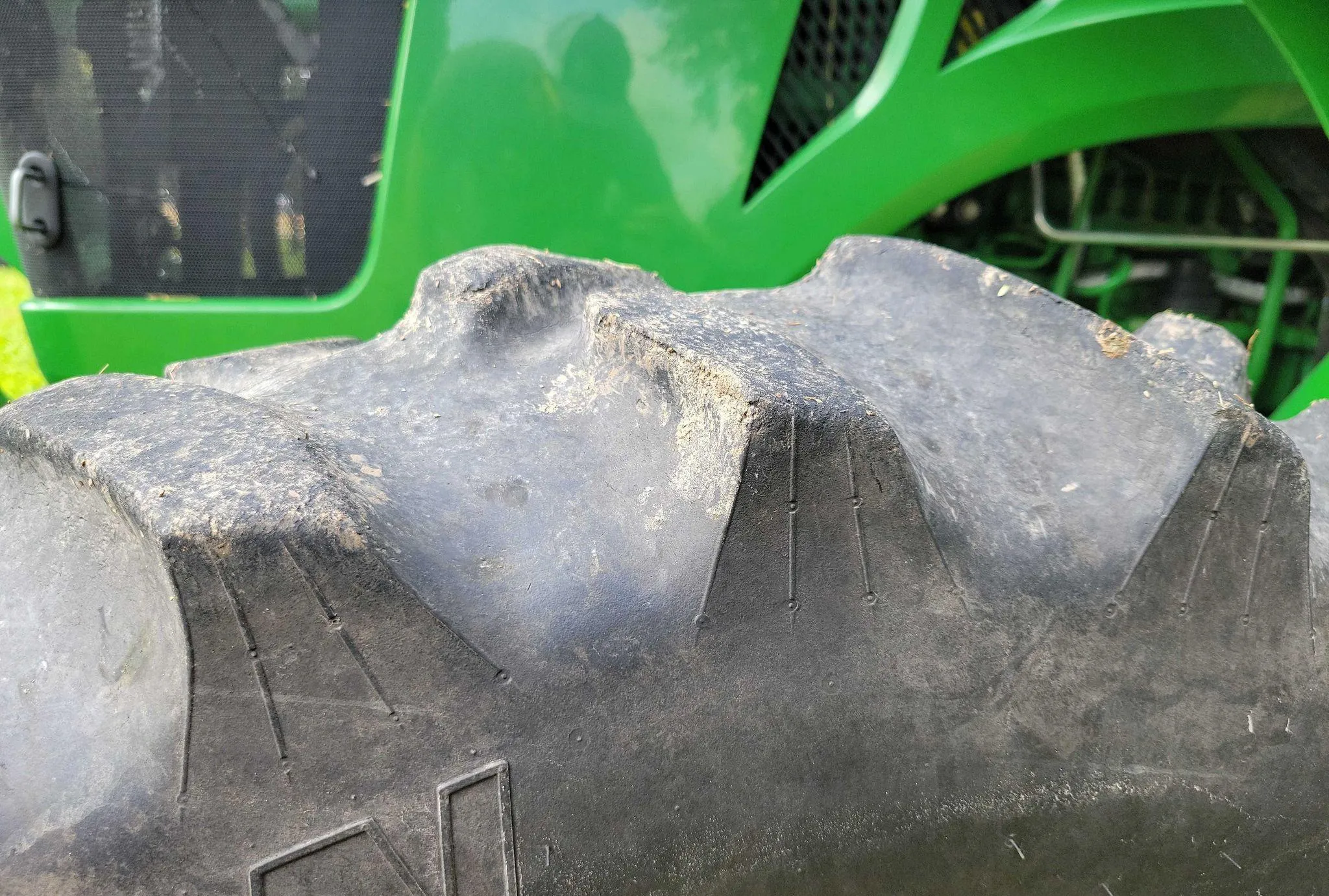 2015 John Deere 5075E MFWD
