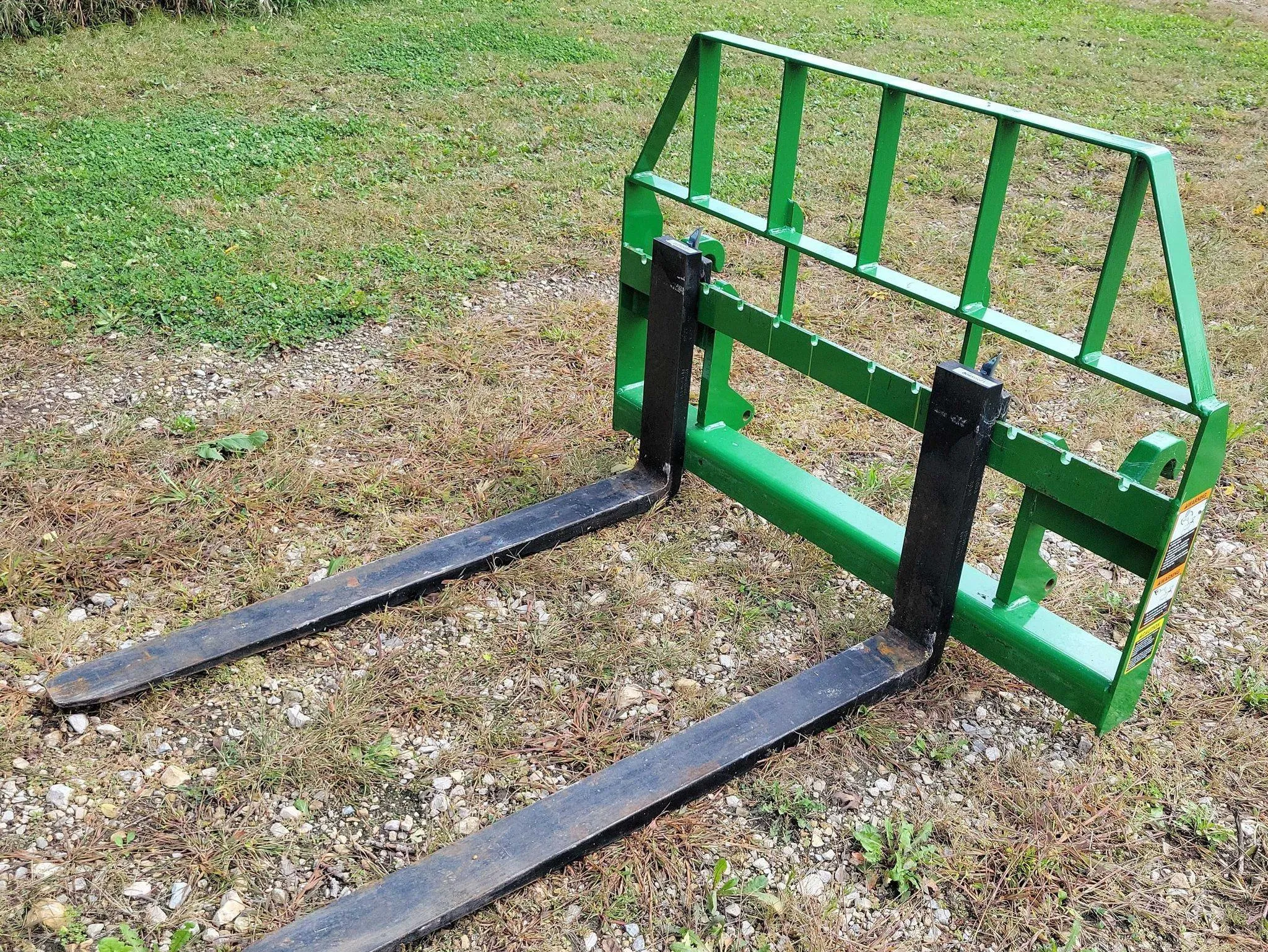 2015 John Deere 5075E MFWD