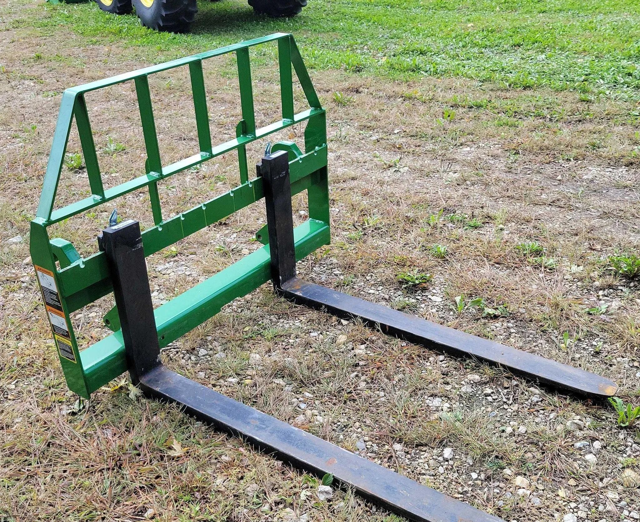 2015 John Deere 5075E MFWD